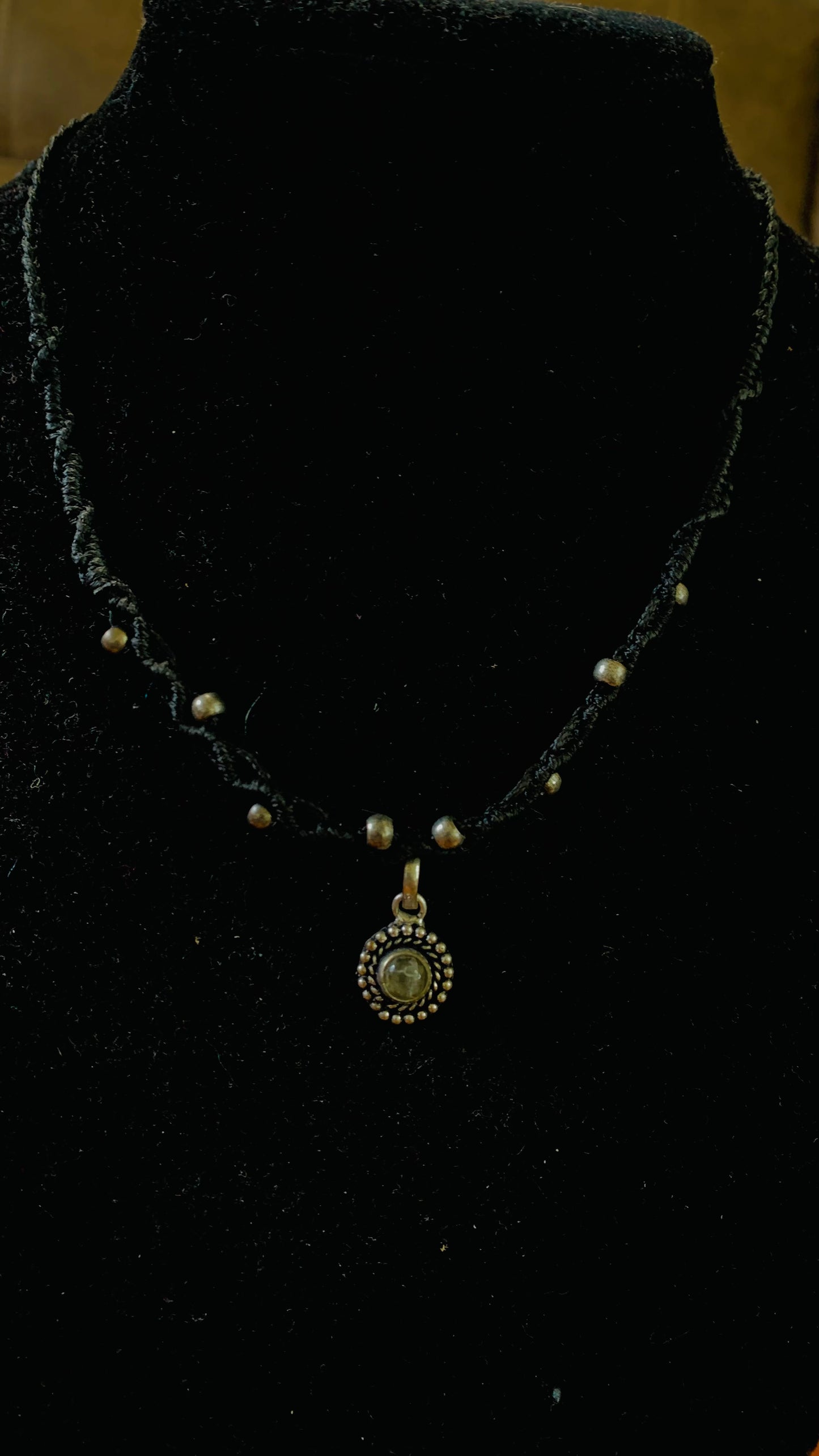 HANDCRAFTED MACRAME CHOKER #A202