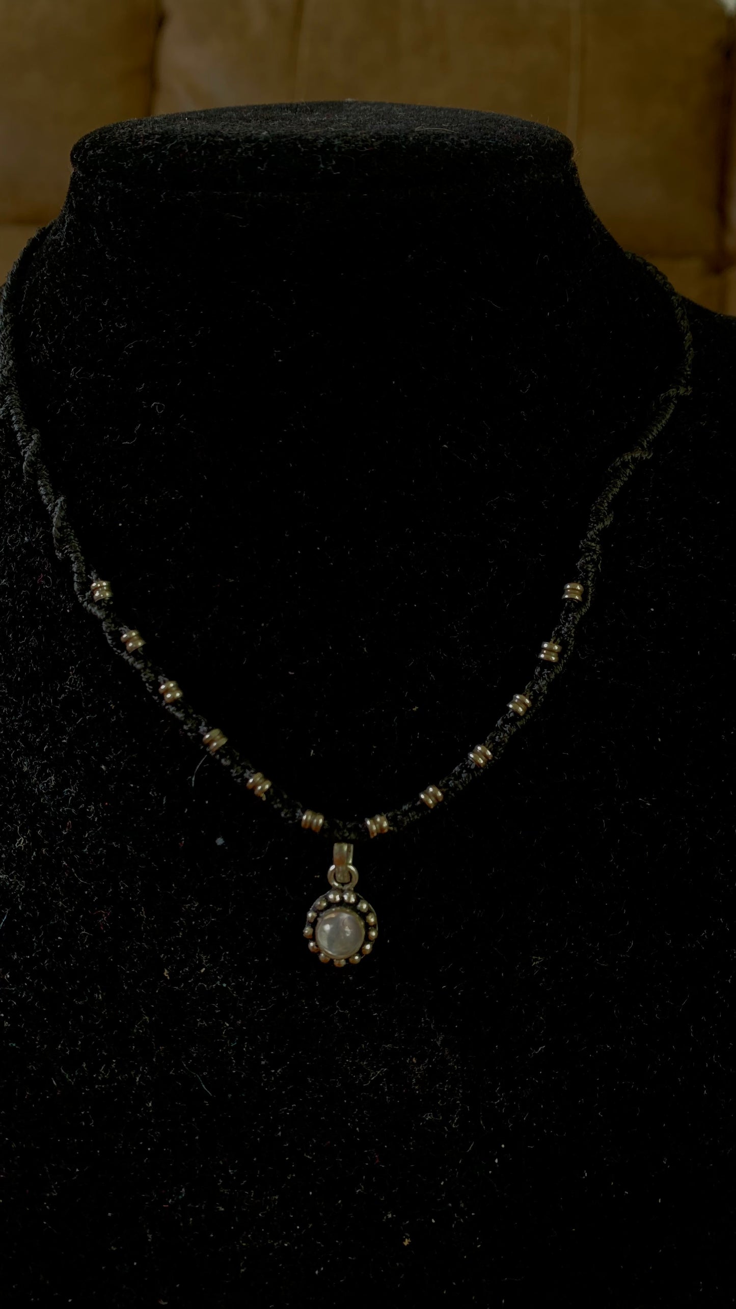 HANDCRAFTED MACRAME CHOKER #A202