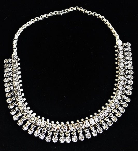 BOHEMIAN STYLE HANDCRAFTED METAL CHOKER