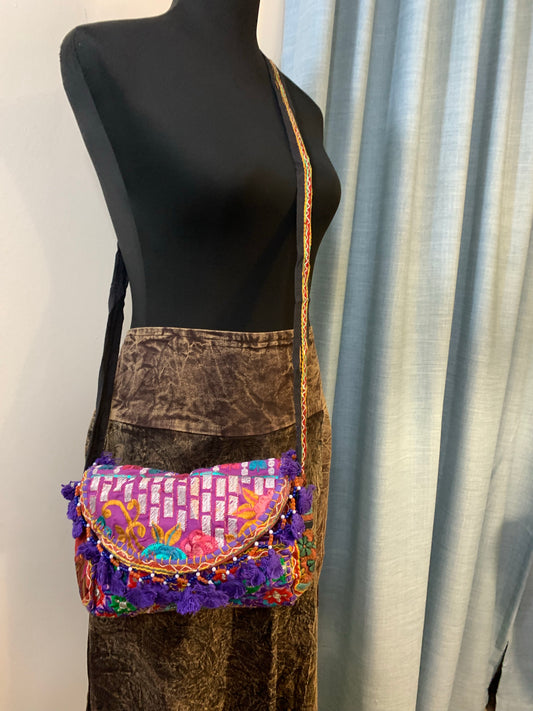 BOHEMIAN STYLE HANDCRAFTED ETHNIC POUCH BAG #8811