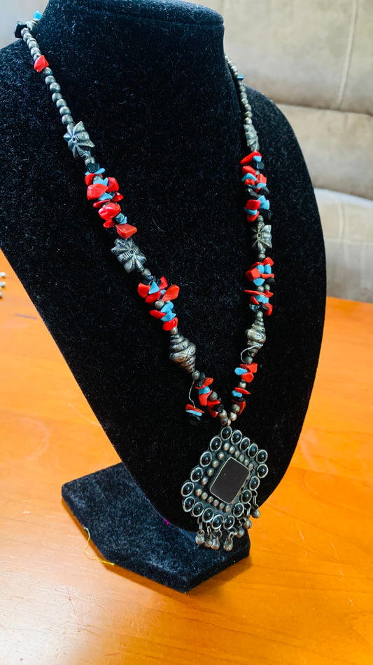 HANDCRAFTED TREMBLED STONE NECKLACE #A205