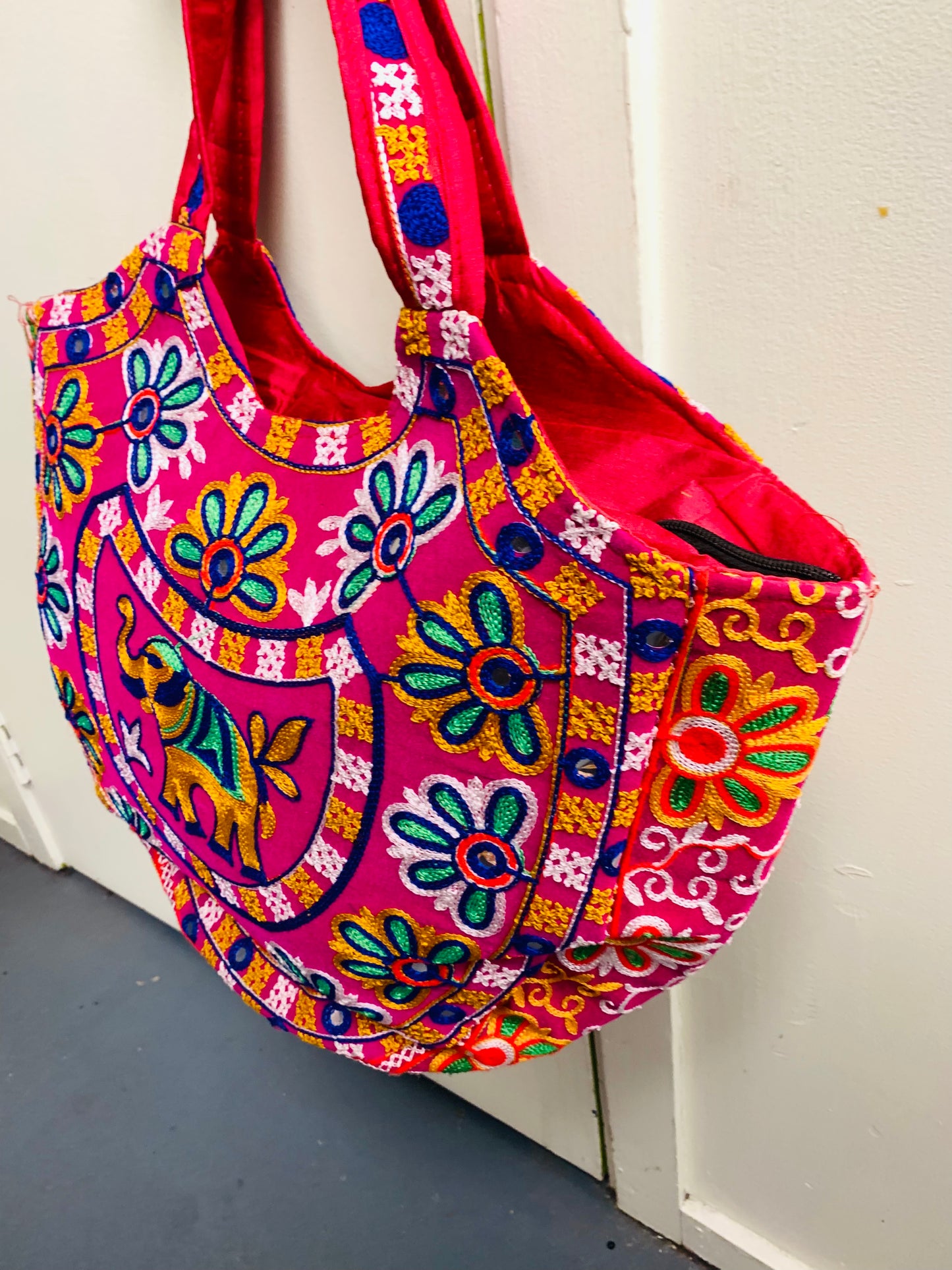 BOHEMIAN STYLE HANDCRAFTED ETHNIC TOTE BAGS
